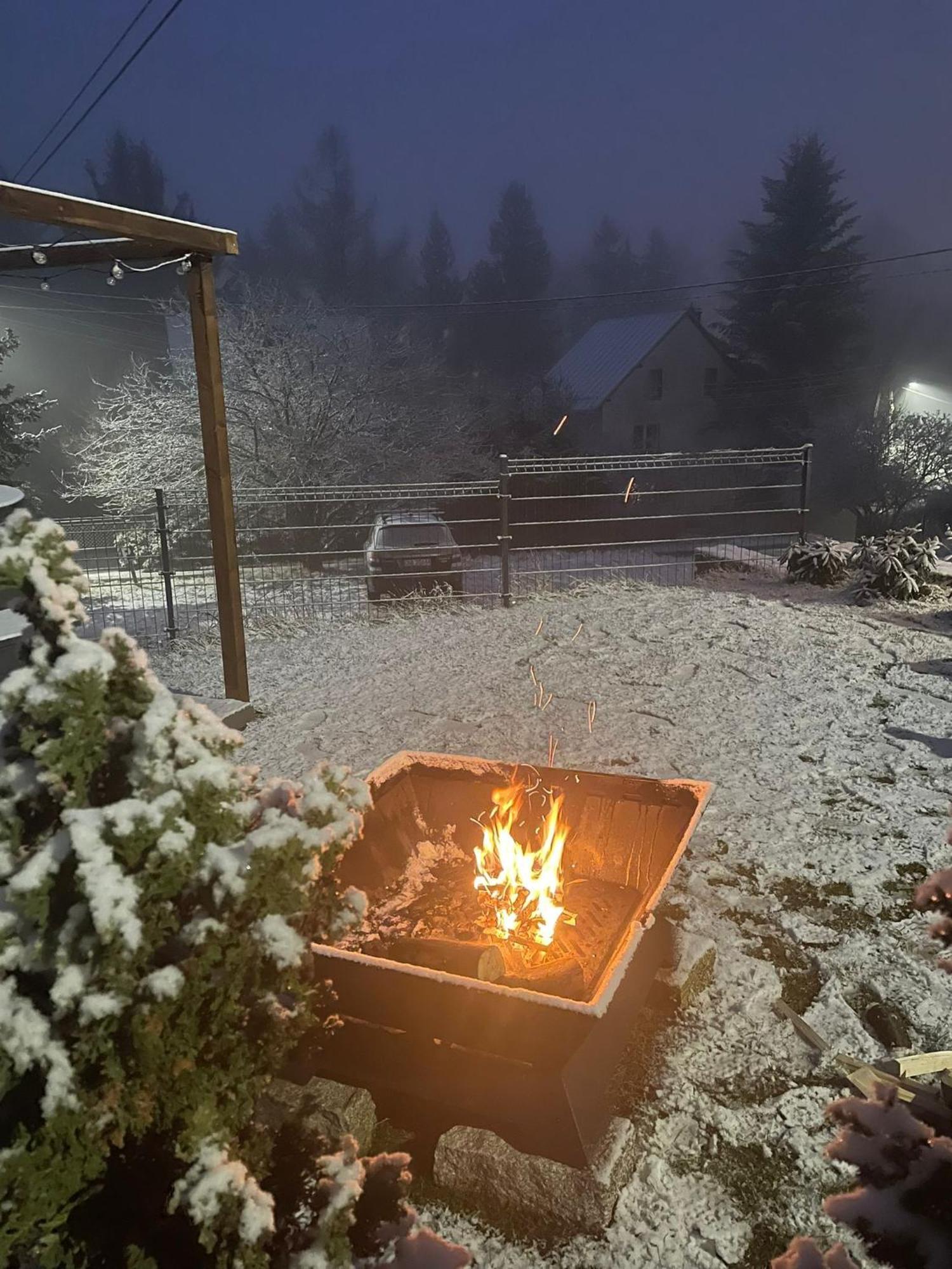 Z Widokiem Apartamenty - Apartamenty Z Widokiem Na Gory I Zewnetrzna Balia Schreiberhau Exterior foto